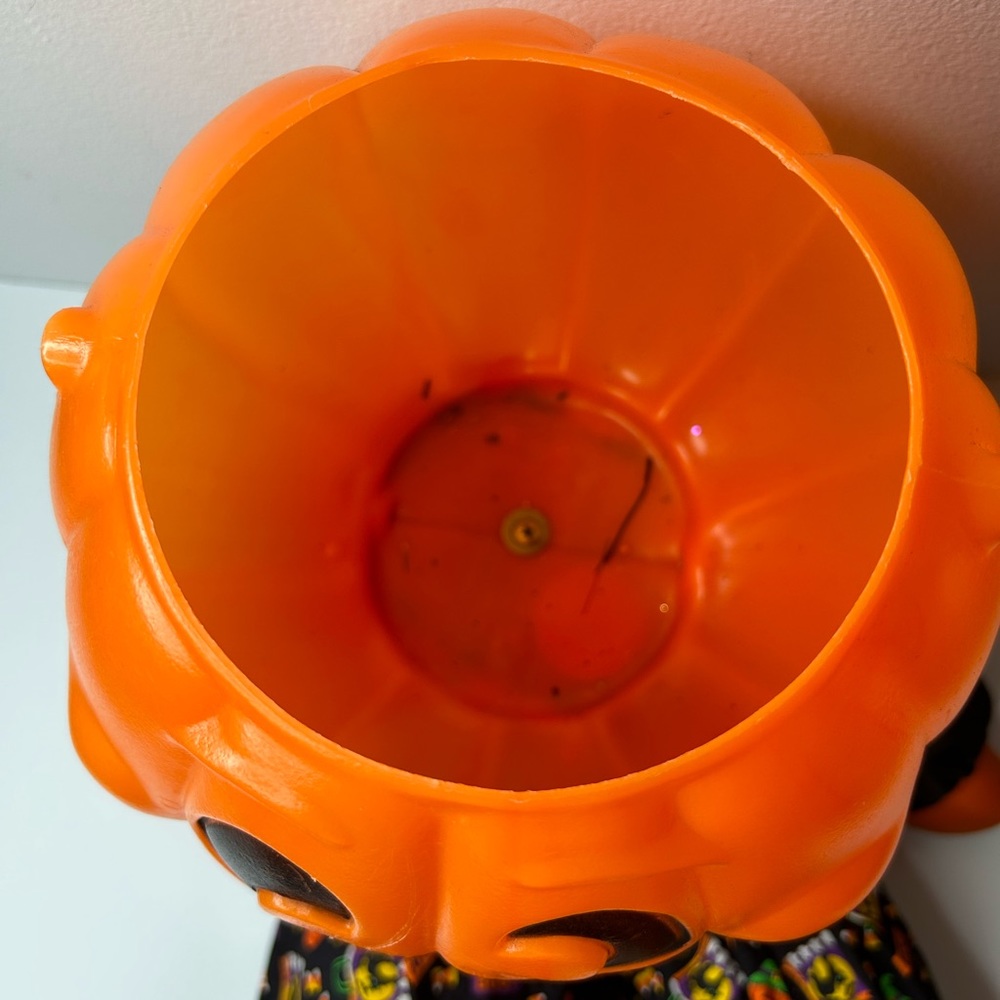 Pumpkin head shelf sitter / Halloween decor ๐ - Picture 10 of 11